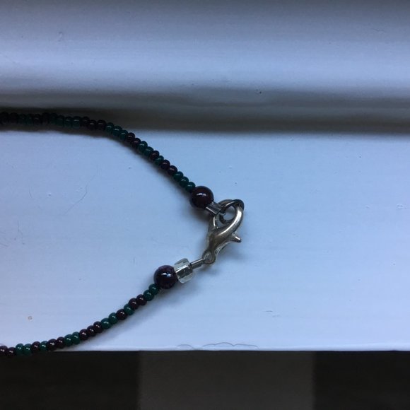 Green Turquoise and Bead Necklace and Earring Set - Never Worn - Picture 8 of 8